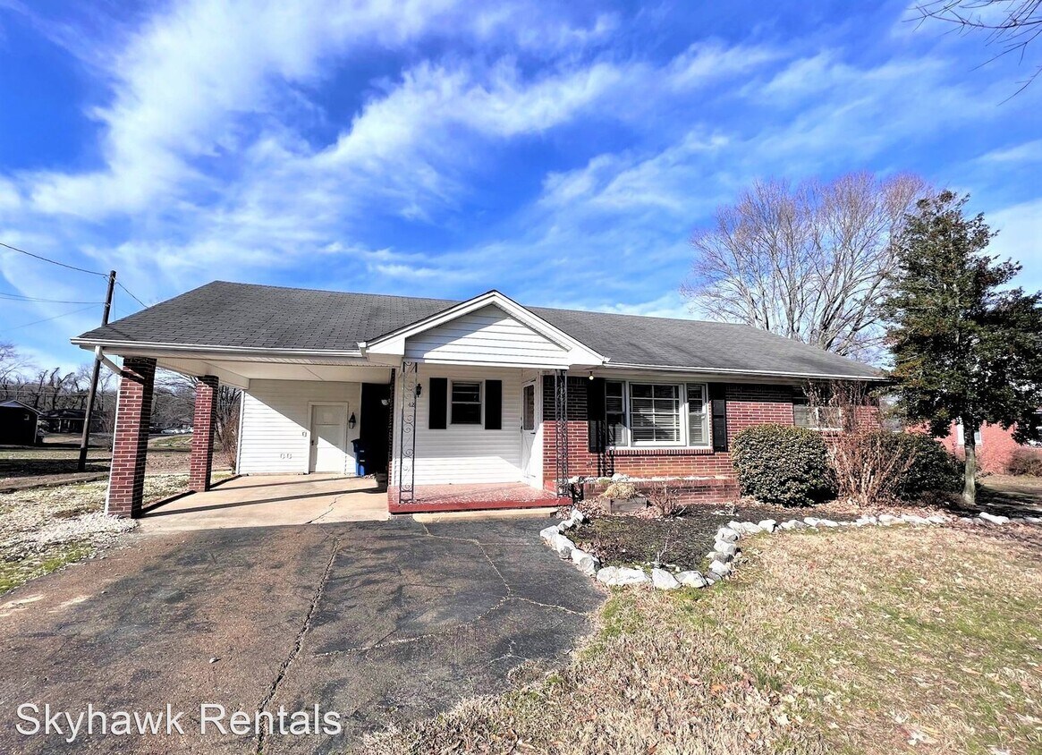 Primary Photo - 3 br, 1 bath House - 421 Parrish Street