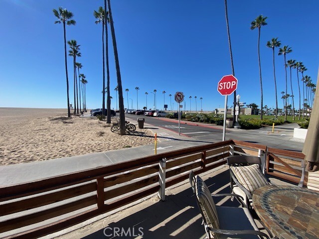 Foto del edificio - 1000 E Oceanfront