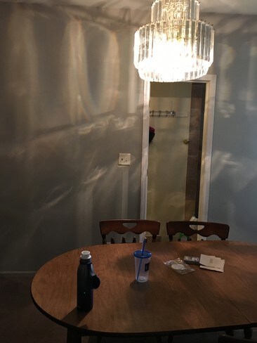 Dining room - 264 Robinson St