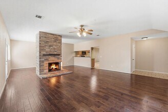 Building Photo - 17219 Kettle Creek Dr