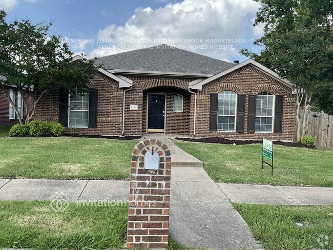Building Photo - 1434 Vanderbilt Ln