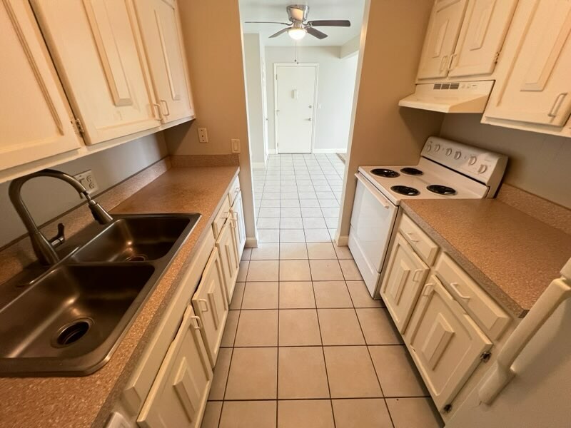 Foto principal - 4401 S 27th St