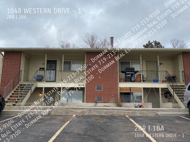 Building Photo - 2 Bedroom Unit