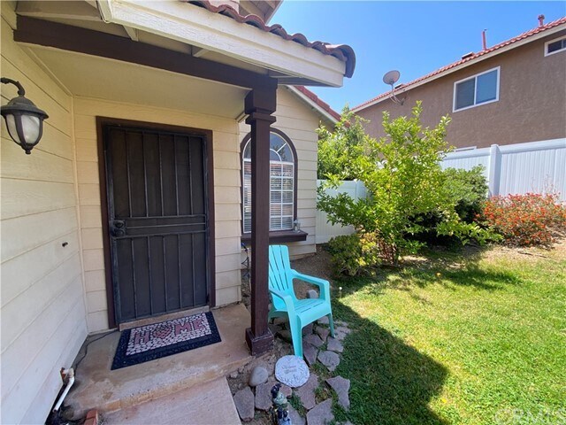 Foto del edificio - 9085 Stone Canyon Rd