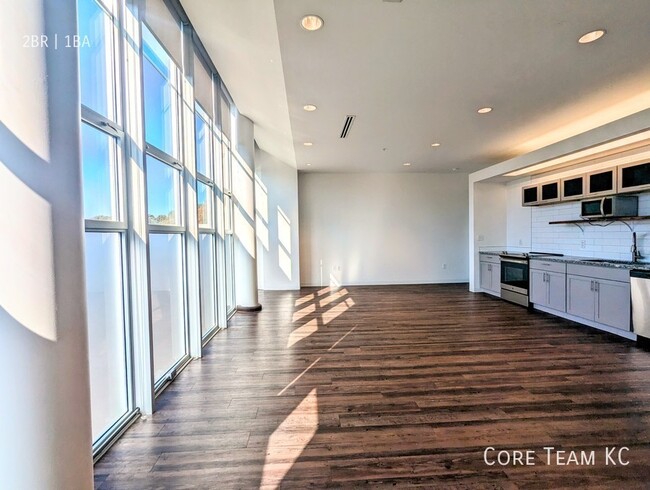 Foto del edificio - Renovated 2 Bedroom in Westside KC