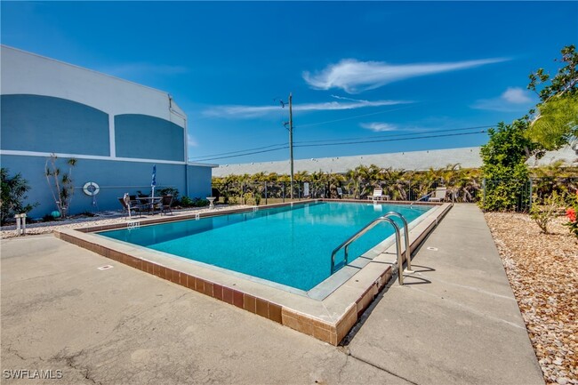 Foto del edificio - 4424 SW 8th Pl
