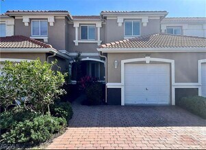 Building Photo - 9722 Roundstone Cir