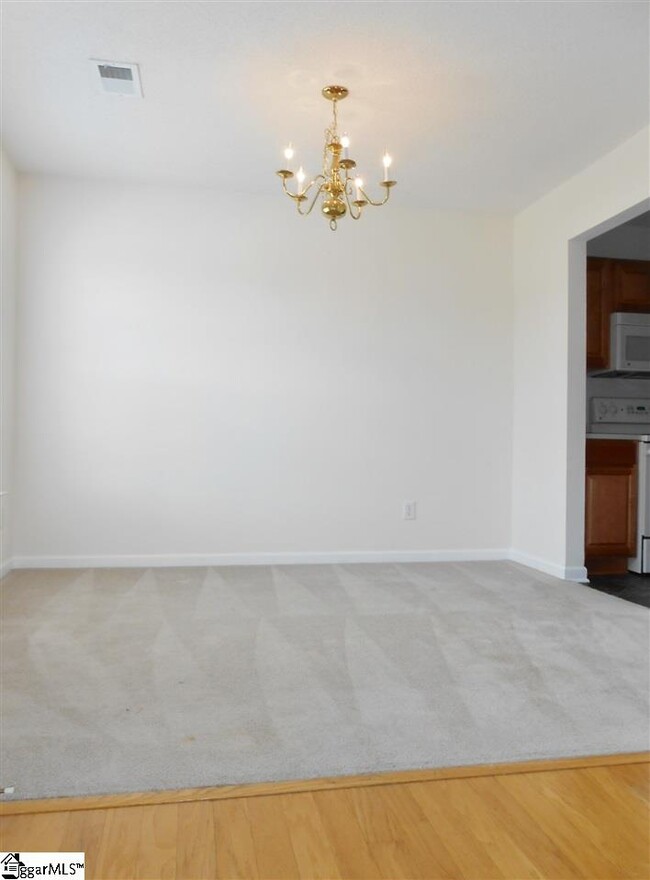 Building Photo - 121 Upward Way