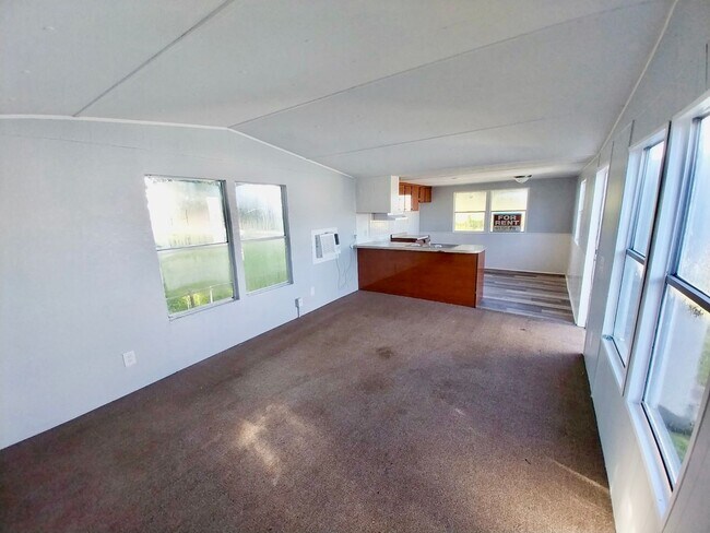 Foto del edificio - NICE 2BR/1BA Auburndale Mobile Home! NO AP...