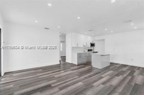 Foto del edificio - 3250 NW 17th St