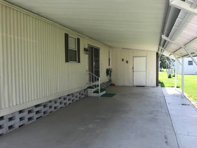 Building Photo - 14328 Avalon St