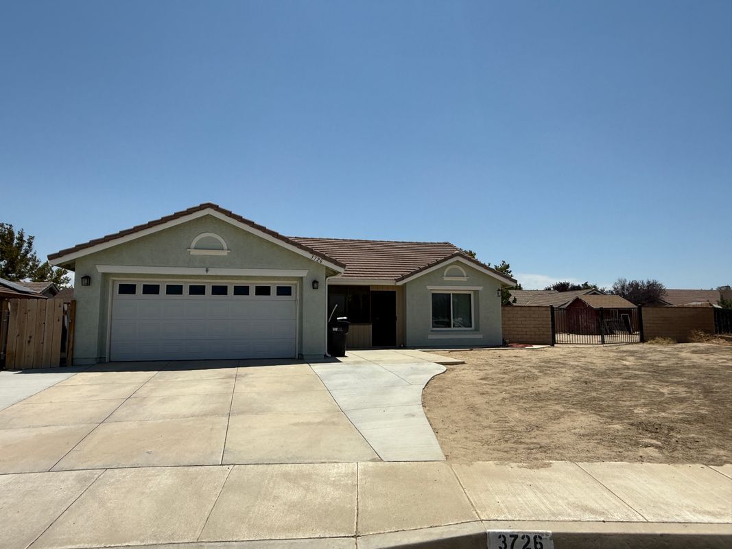Foto principal - 3726 Garnet Ave