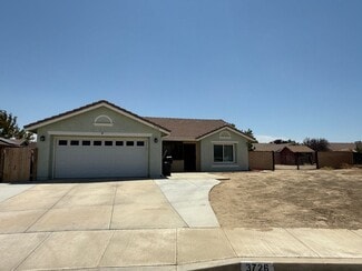 Building Photo - 3726 Garnet Ave