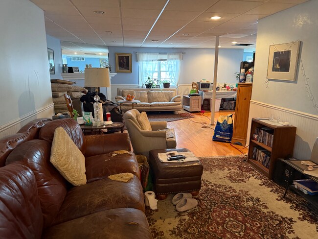 Foto del edificio - 3133 Exeter Dr