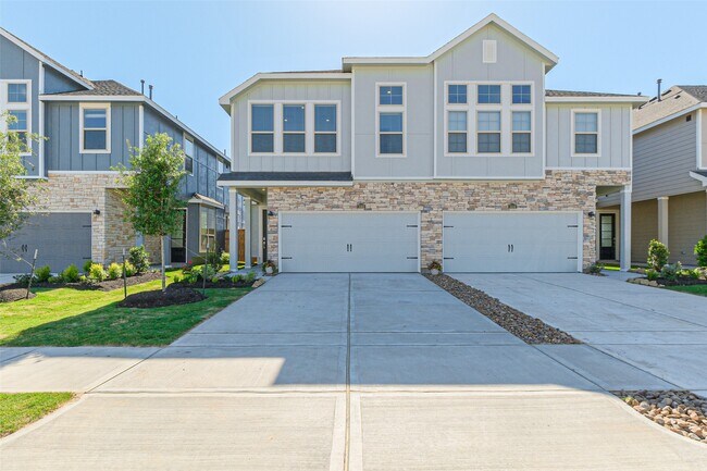 Foto del edificio - 5562 Amber Brook Ln