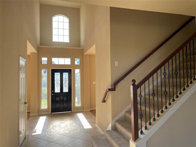 Building Photo - 714 Adowa Spring Loop