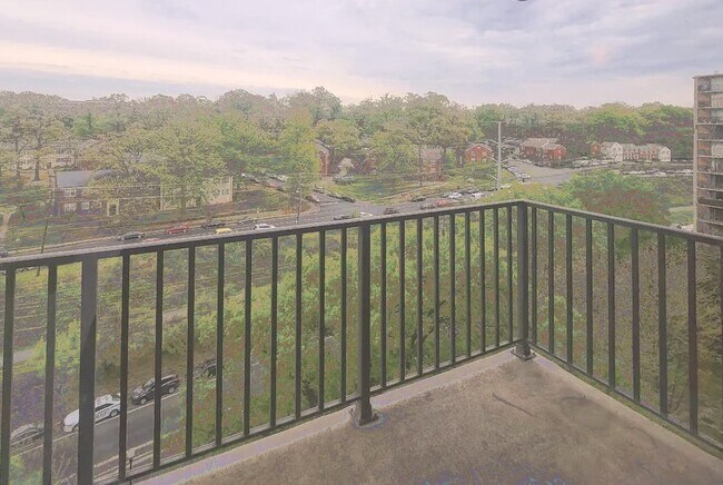 Foto del edificio - 4600 S Four Mile Run Dr
