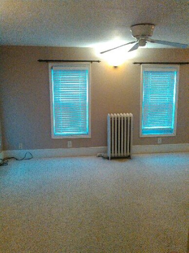 Dormitorio - 1402 S State St