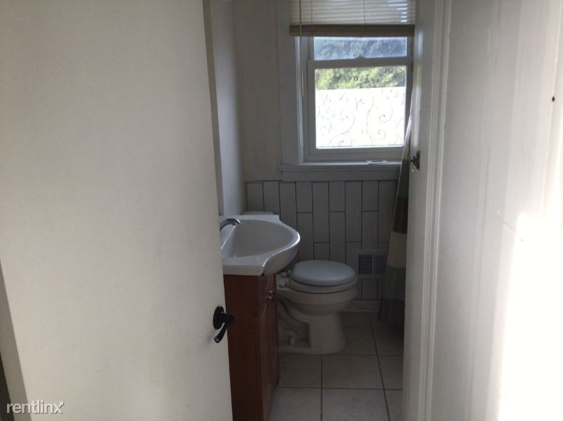 3608 Pary Ave, Brentwood, PA 15227 Townhome Rentals in Brentwood PA