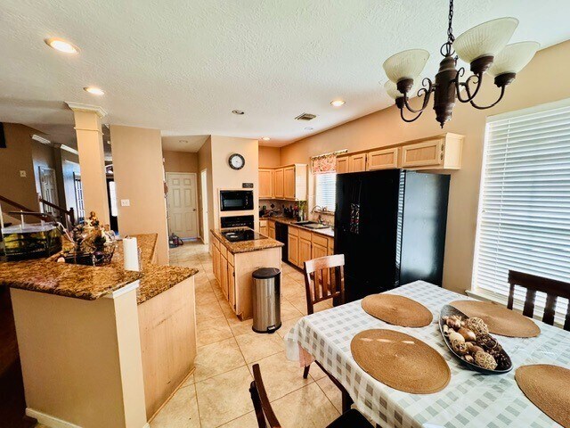 Foto del edificio - 3318 Ridgepoint Ct