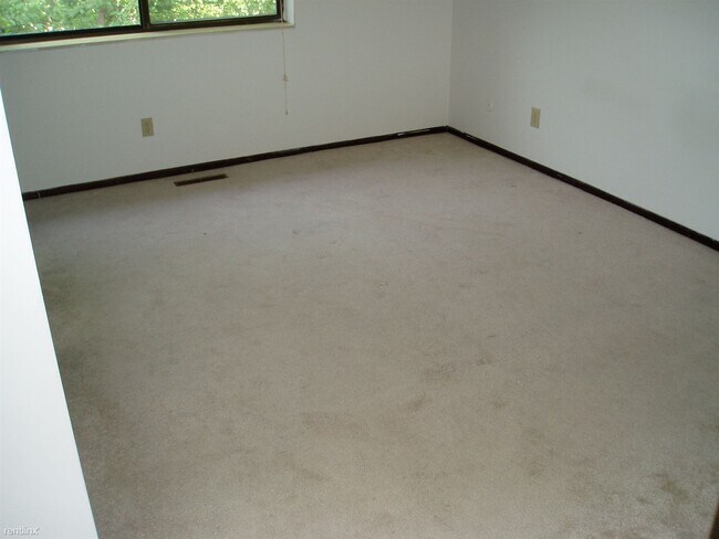 Building Photo - 2 br, 1 bath Condo - 1909 Melrose Drive