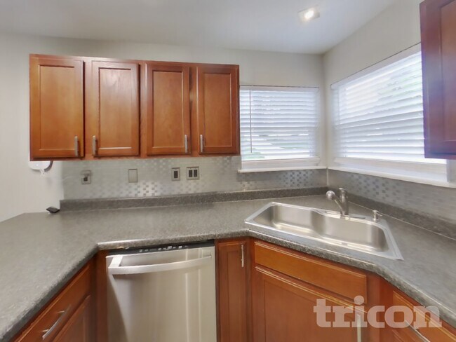 Foto del edificio - 539 Great Oaks Meadow Dr