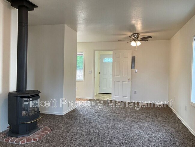 Foto del edificio - 2808 Walnut Ct