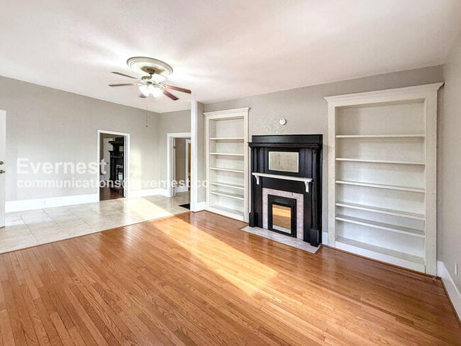 Foto del edificio - 5005 6th Ave S