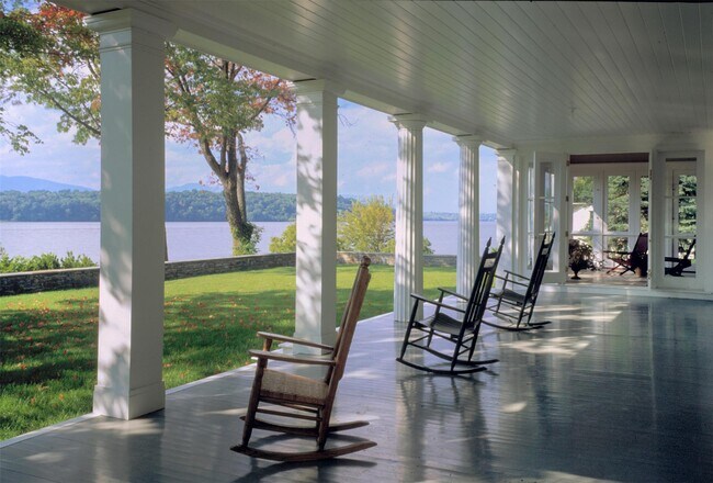 Foto del edificio - 7 Steamboat Dock Ln