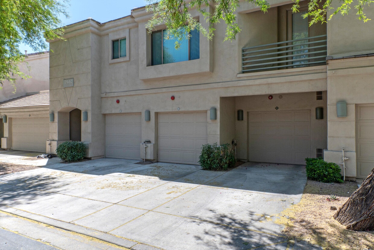 7502 E Earll Dr Unit 3, Scottsdale, AZ 85251 Room for Rent in