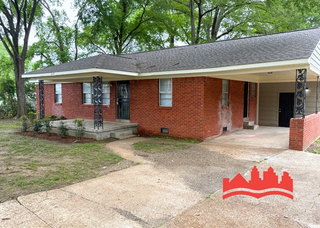 Building Photo - 3226 Dogwood Ln