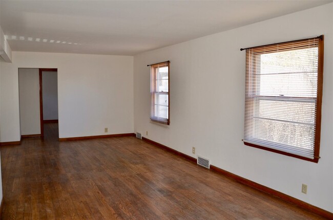 Building Photo - 2613 Jefferson Ave