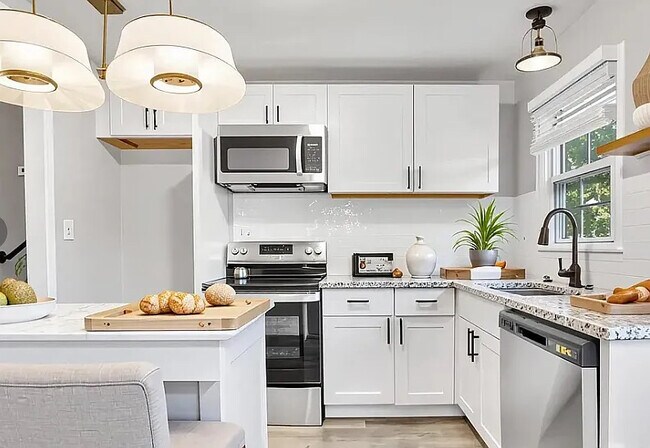 Foto del edificio - Room in House on Bilmark Ave