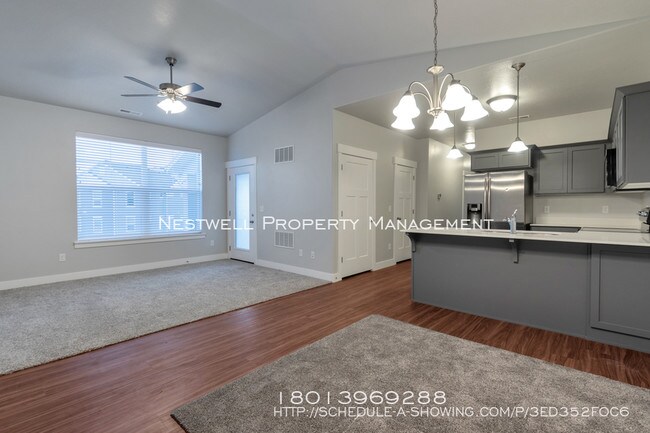 Building Photo - 4216 W McKellen Dr