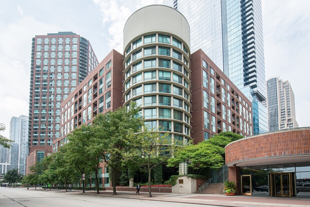 Primary Photo - 440 N McClurg Ct