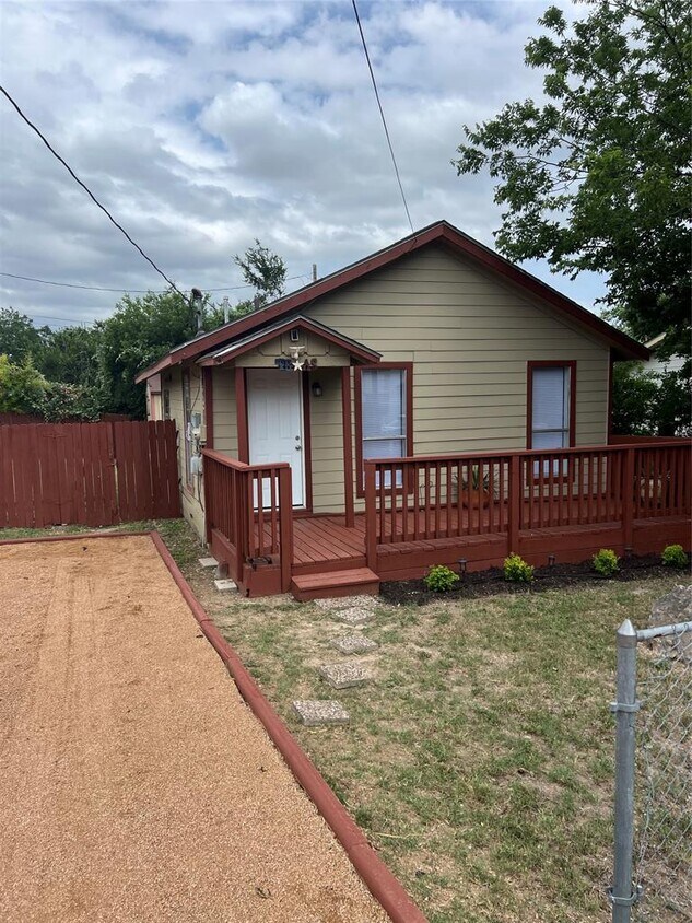 Foto principal - 1809 Perez St
