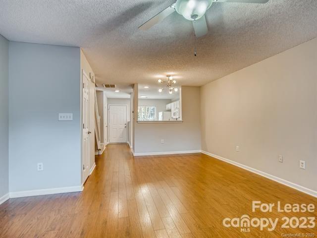 Foto del edificio - 12567 Bluestem Ln