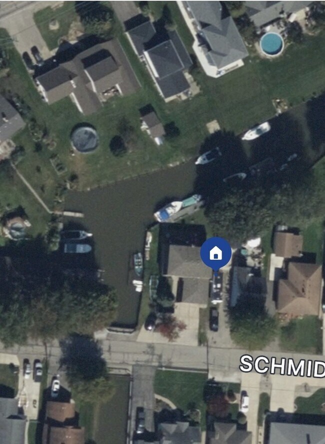 Foto del edificio - 35751 Schmid Dr