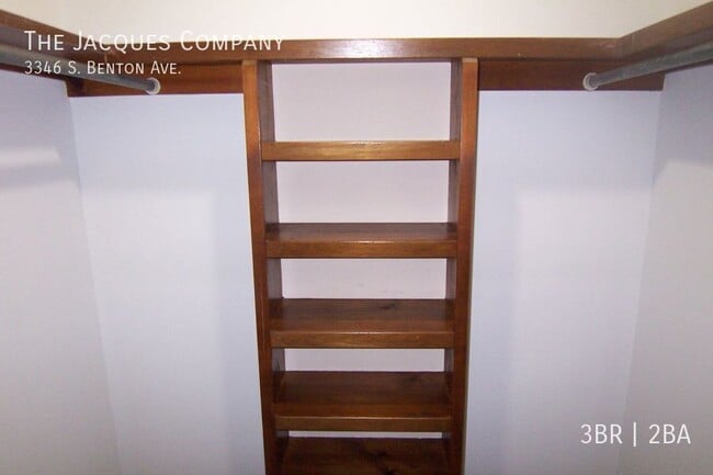 Foto del edificio - 3346 S Benton Ave