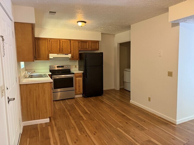 Foto del edificio - 2491 Wardell Rd
