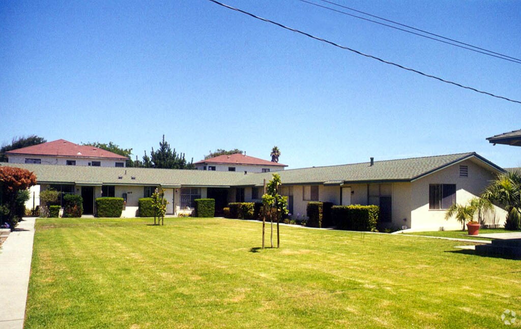 403409 W Hickory Ave, Lompoc, CA 93436 Apartments in Lompoc, CA