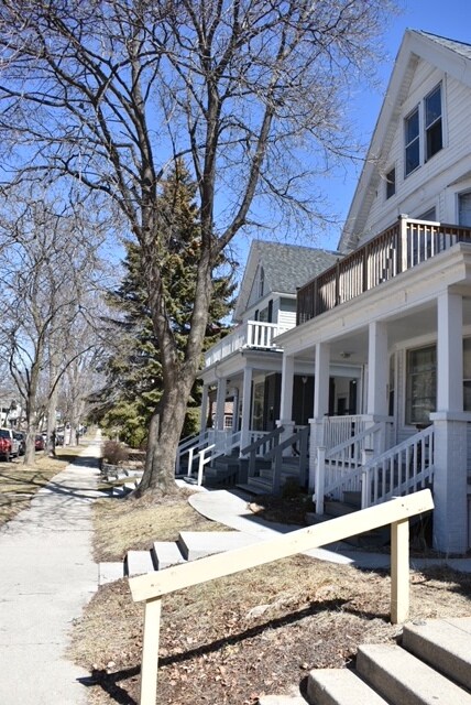 Sidewalk - 2740 N Cramer St