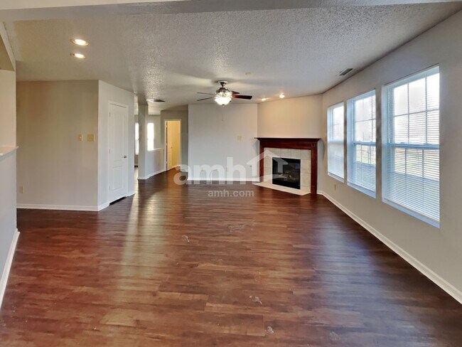 Building Photo - 2119 Olympia Drive
