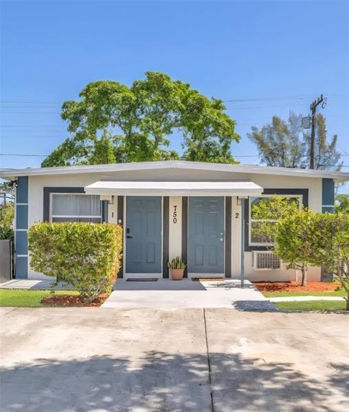 Foto del edificio - 750 NW 17th Terrace