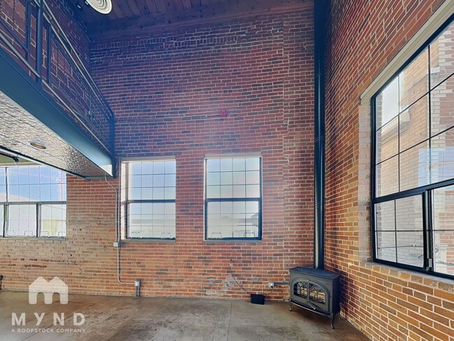 Building Photo - 1515 N Ogden St