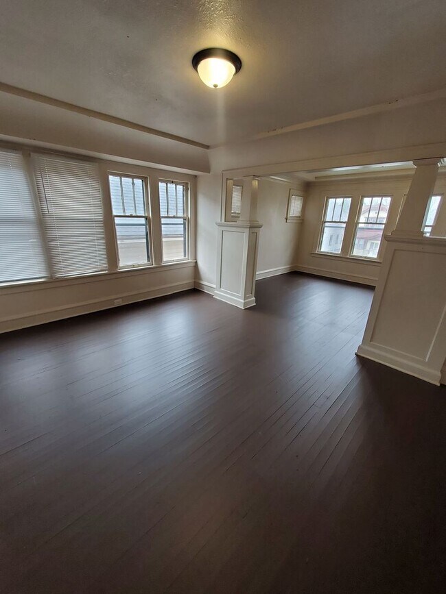 Foto del edificio - 3736-3738 N 17th St. (Duplex)