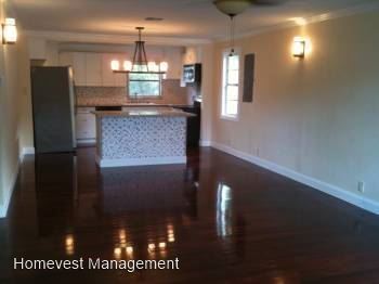 Building Photo - 2 br, 2 bath House - 240 E. Harding Street