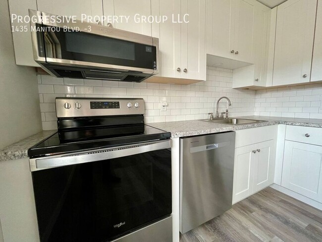 Building Photo - 1435 Manitou Blvd