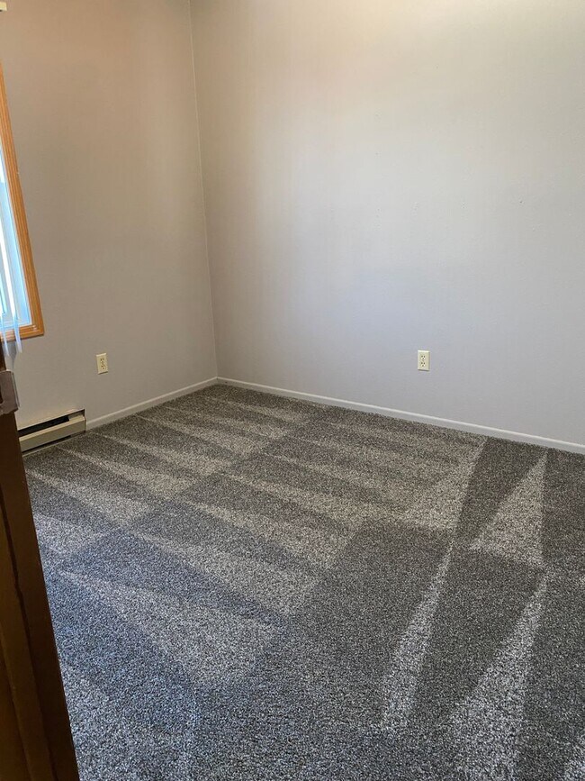 Foto del edificio - Beautiful, Spacious 3 bed Condo for Rent