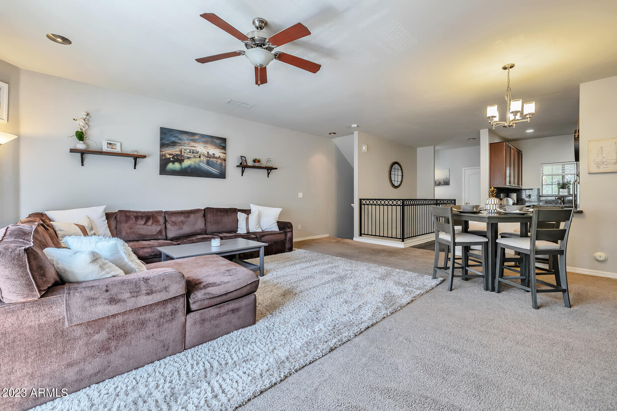 Foto principal - 3434 E Avalon Dr
